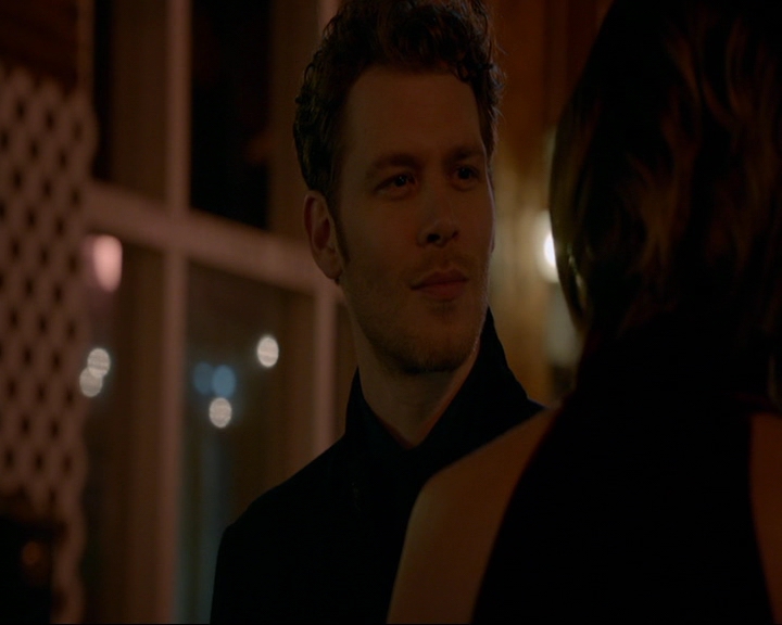 VampireDiaries-dot-nl_TheOriginals4x06BagOfCobras1996.jpg