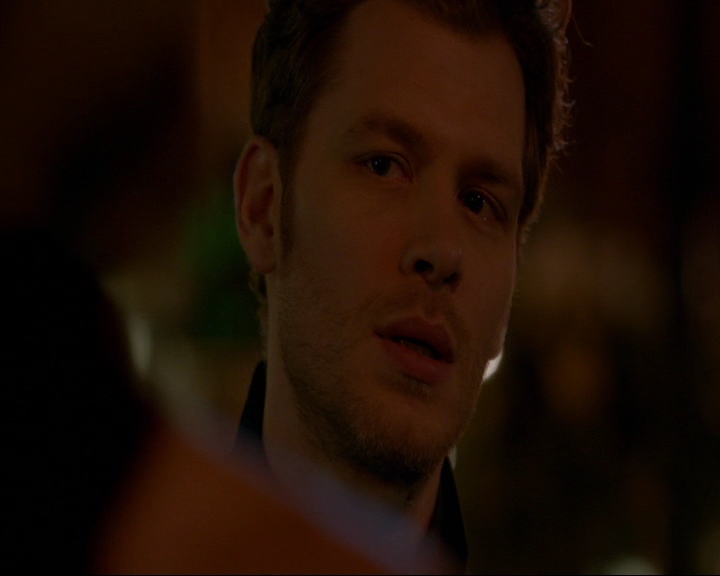 VampireDiaries-dot-nl_TheOriginals4x06BagOfCobras2038.jpg