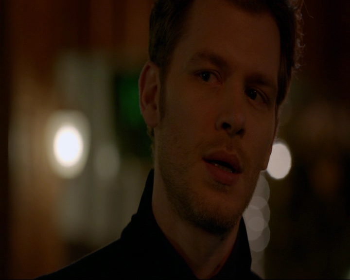 VampireDiaries-dot-nl_TheOriginals4x06BagOfCobras2039.jpg