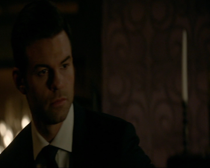 VampireDiaries-dot-nl_TheOriginals4x06BagOfCobras2047.jpg