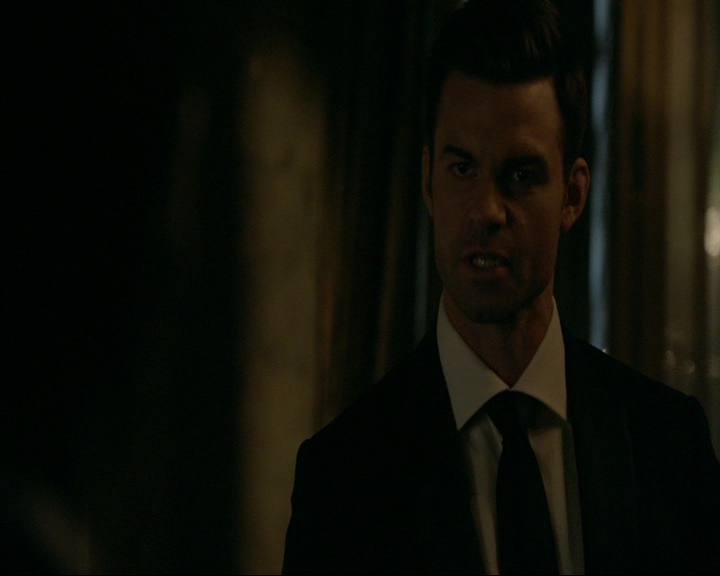 VampireDiaries-dot-nl_TheOriginals4x06BagOfCobras2076.jpg