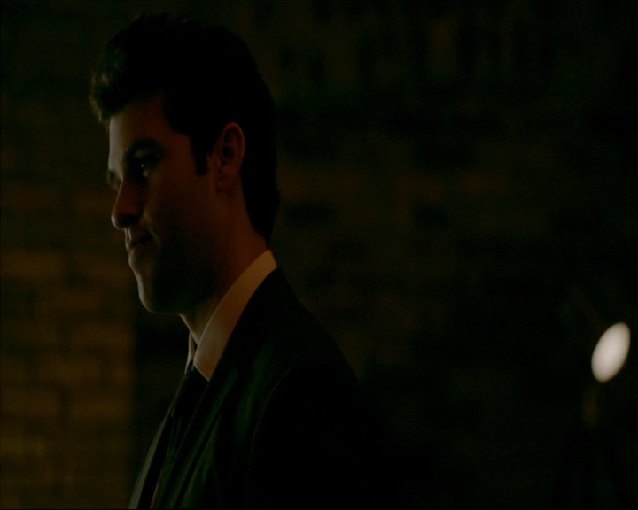 VampireDiaries-dot-nl_TheOriginals4x06BagOfCobras2213.jpg