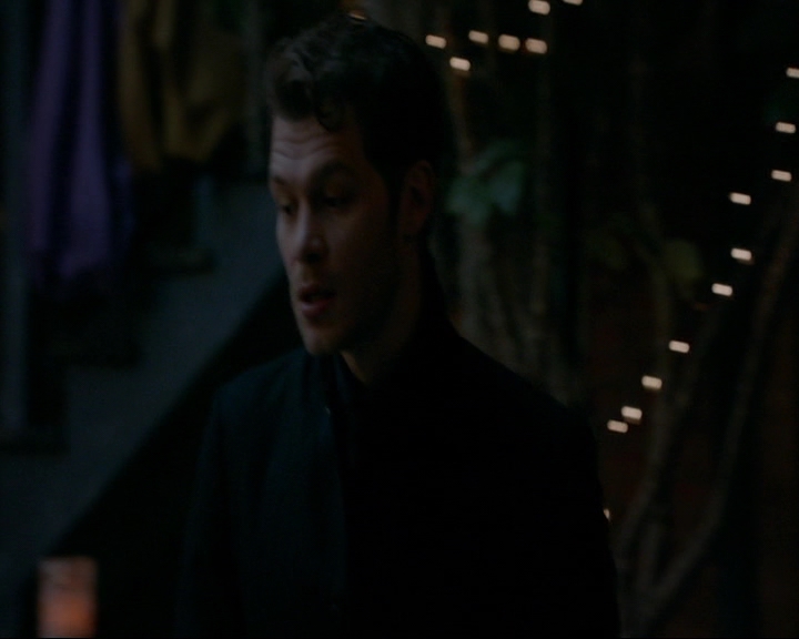 VampireDiaries-dot-nl_TheOriginals4x06BagOfCobras2243.jpg