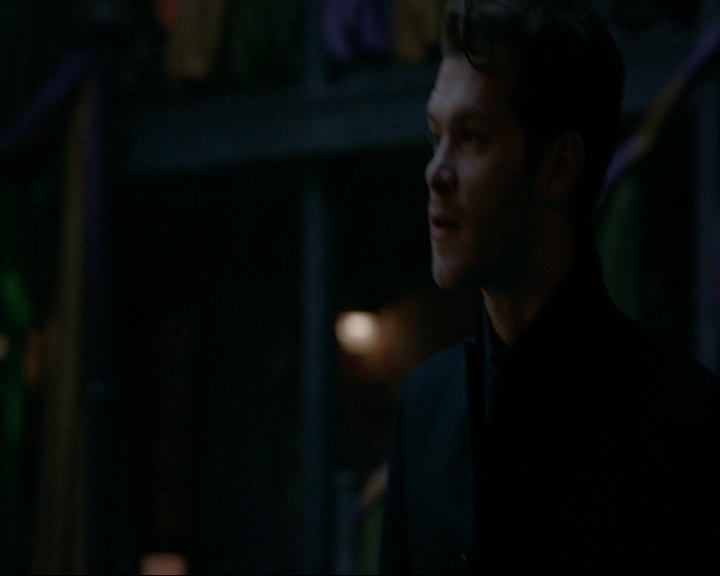 VampireDiaries-dot-nl_TheOriginals4x06BagOfCobras2244.jpg