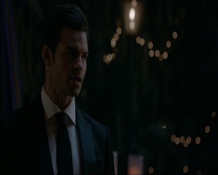 VampireDiaries-dot-nl_TheOriginals4x06BagOfCobras2262.jpg