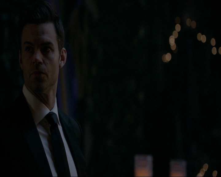 VampireDiaries-dot-nl_TheOriginals4x06BagOfCobras2266.jpg