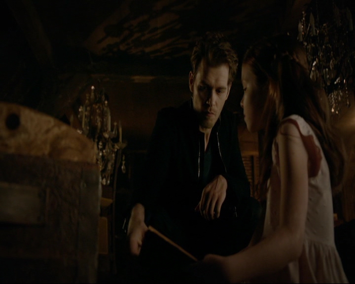 VampireDiaries-dot-nl_TheOriginals4x07HighWaterandaDevilsDaughter0160.jpg