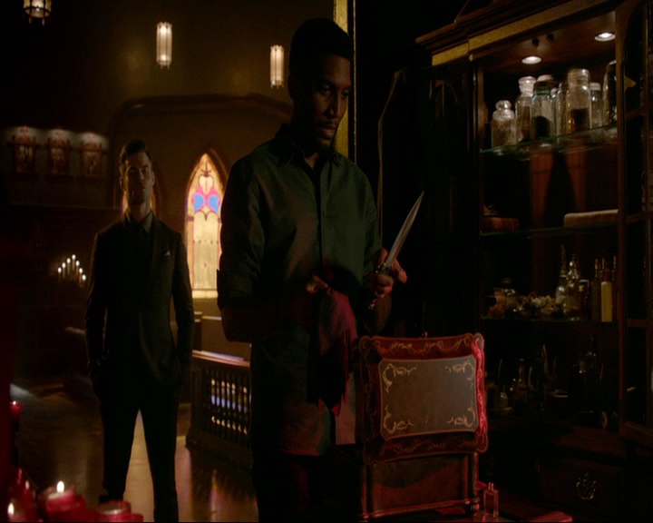 VampireDiaries-dot-nl_TheOriginals4x07HighWaterandaDevilsDaughter0308.jpg