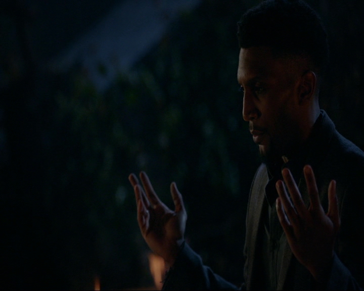 VampireDiaries-dot-nl_TheOriginals4x07HighWaterandaDevilsDaughter1018.jpg