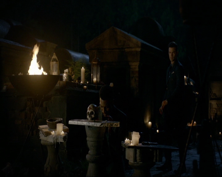 VampireDiaries-dot-nl_TheOriginals4x07HighWaterandaDevilsDaughter1617.jpg