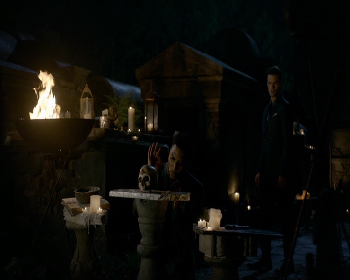 VampireDiaries-dot-nl_TheOriginals4x07HighWaterandaDevilsDaughter1619.jpg