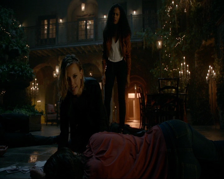 VampireDiaries-dot-nl_TheOriginals4x07HighWaterandaDevilsDaughter1694.jpg