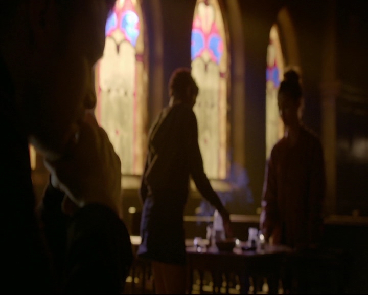 VampireDiaries-dot-nl_TheOriginals4x08VoodooInMyBlood0504.jpg