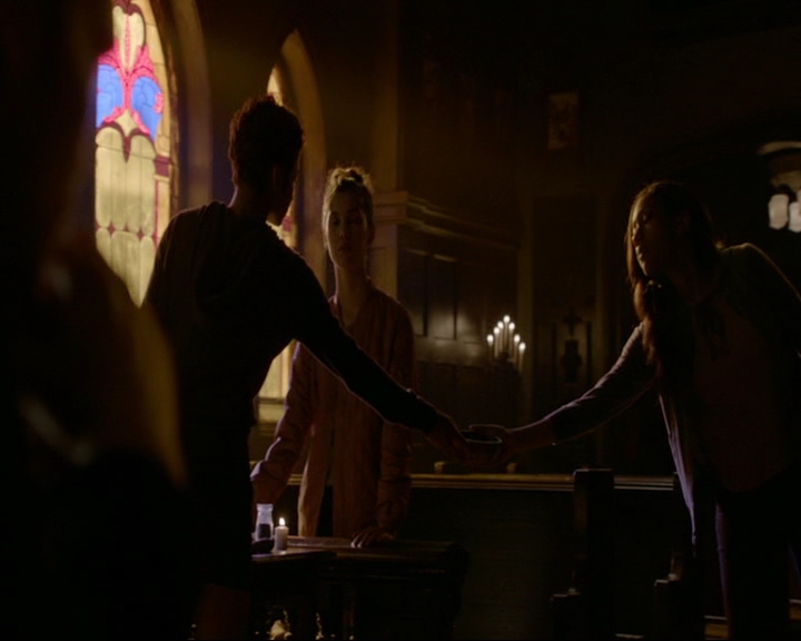 VampireDiaries-dot-nl_TheOriginals4x08VoodooInMyBlood0507.jpg