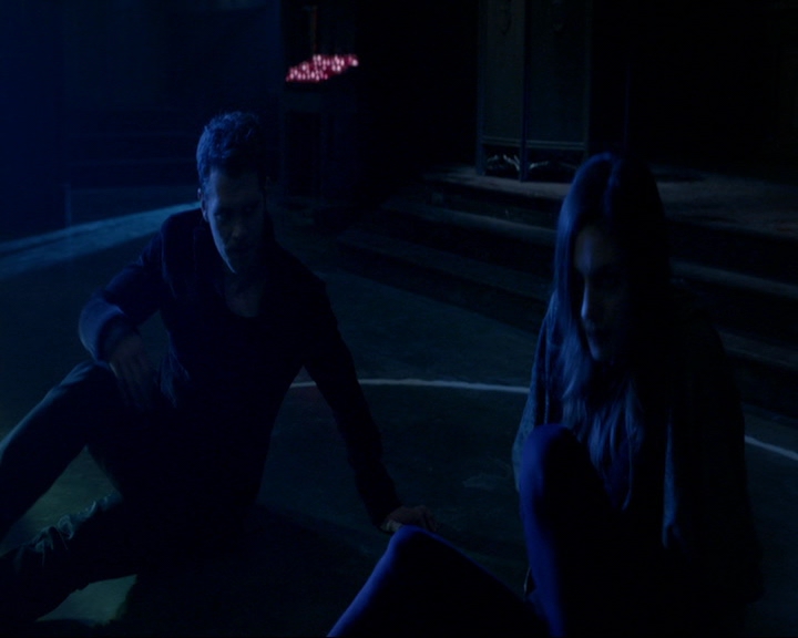 VampireDiaries-dot-nl_TheOriginals4x08VoodooInMyBlood0560.jpg