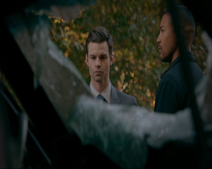 VampireDiaries-dot-nl_TheOriginals4x08VoodooInMyBlood1053.jpg