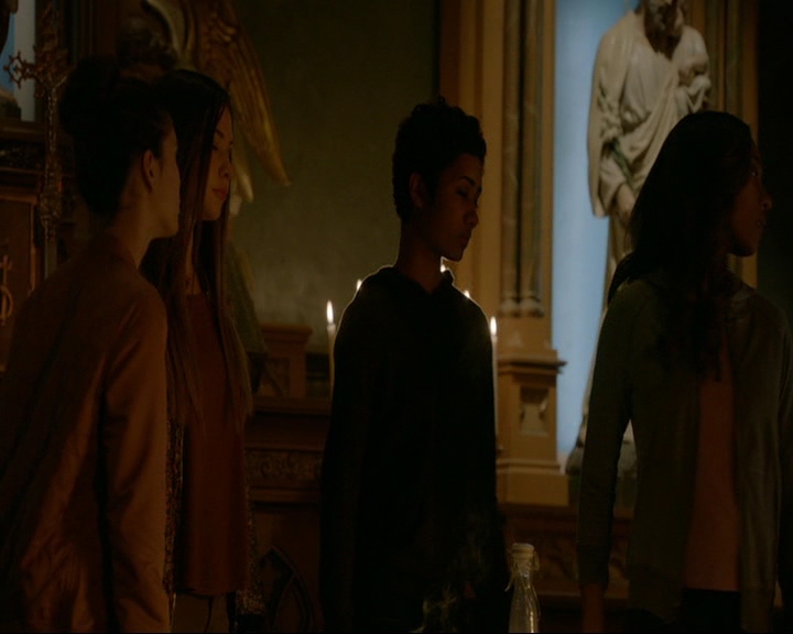 VampireDiaries-dot-nl_TheOriginals4x08VoodooInMyBlood1295.jpg