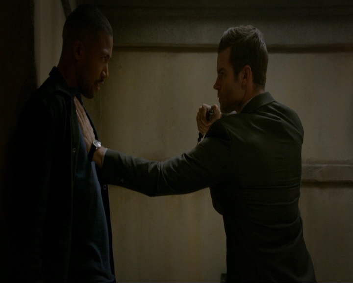 VampireDiaries-dot-nl_TheOriginals4x08VoodooInMyBlood1368.jpg