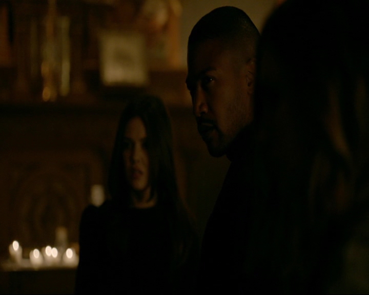 VampireDiaries-dot-nl_TheOriginals4x08VoodooInMyBlood1745.jpg