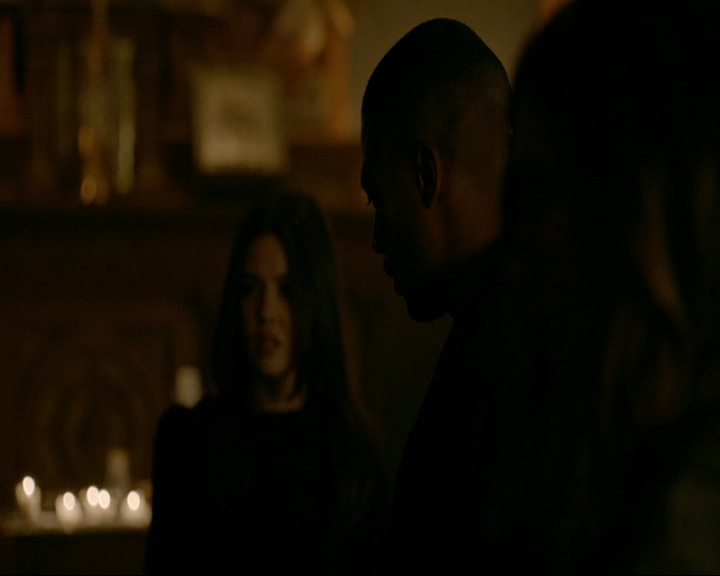 VampireDiaries-dot-nl_TheOriginals4x08VoodooInMyBlood1746.jpg