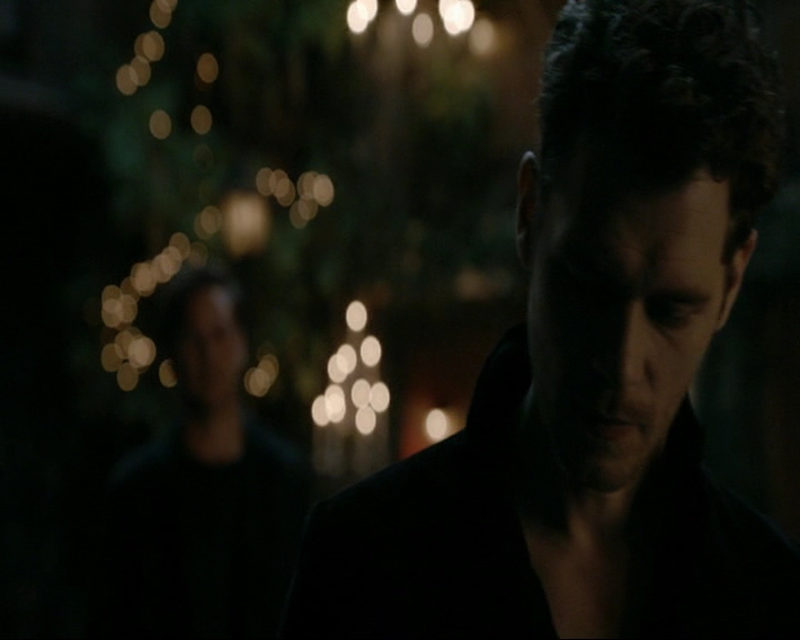 VampireDiaries-dot-nl_TheOriginals4x08VoodooInMyBlood1938.jpg