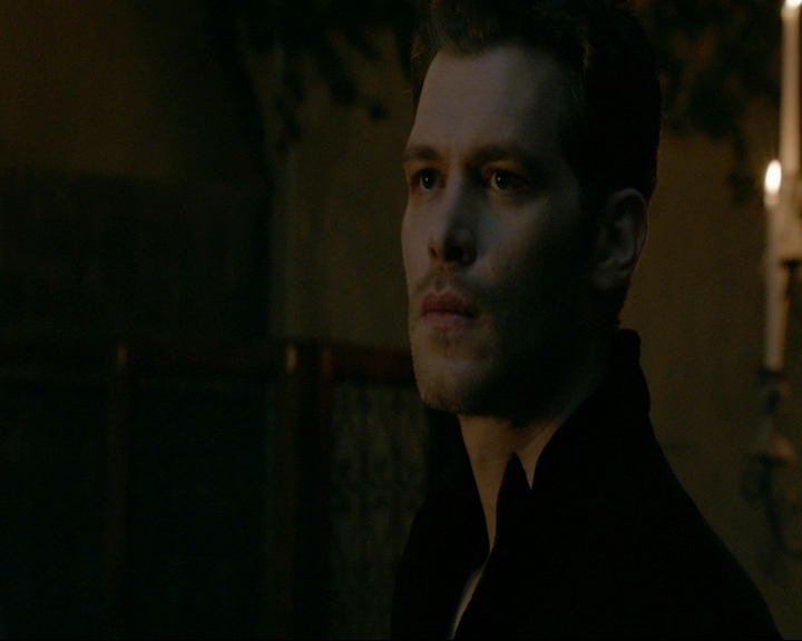 VampireDiaries-dot-nl_TheOriginals4x08VoodooInMyBlood1965.jpg