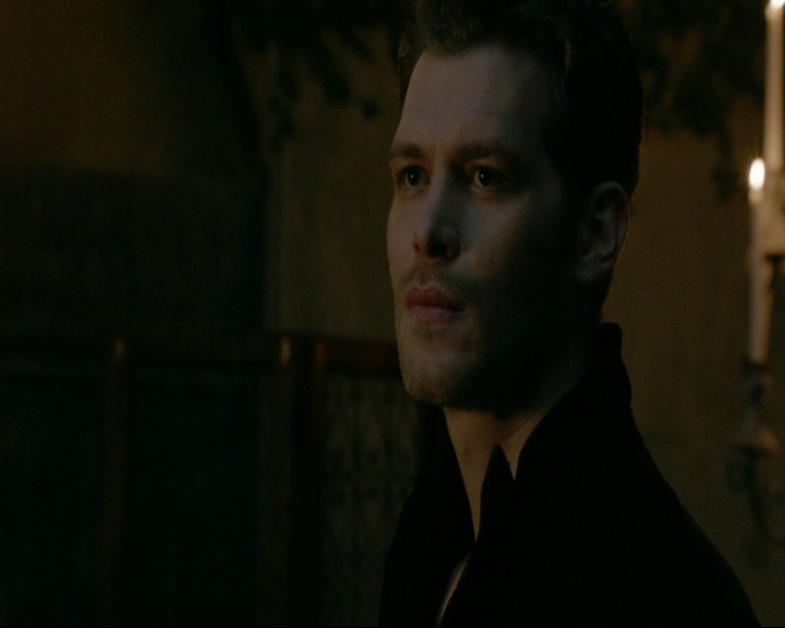 VampireDiaries-dot-nl_TheOriginals4x08VoodooInMyBlood1967.jpg