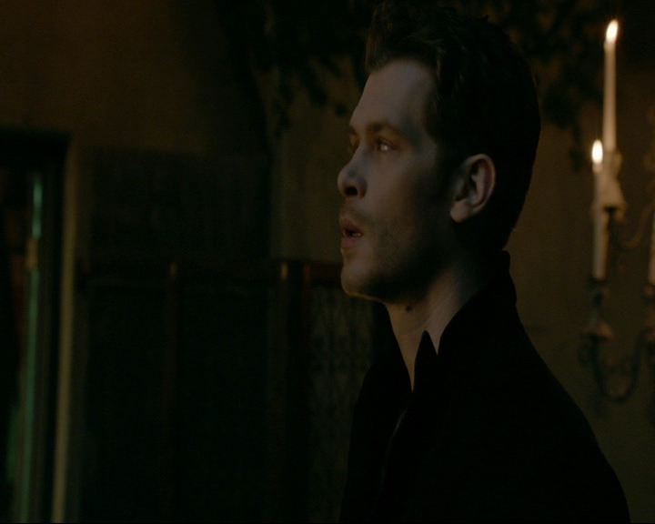 VampireDiaries-dot-nl_TheOriginals4x08VoodooInMyBlood1983.jpg