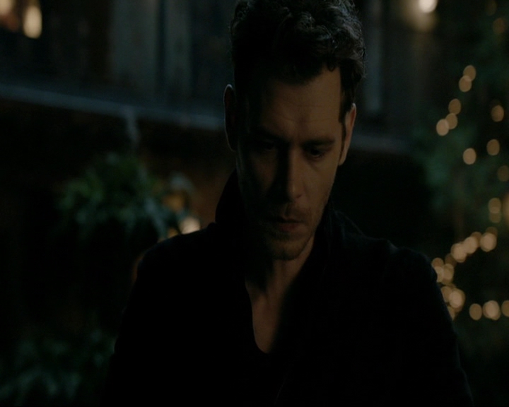 VampireDiaries-dot-nl_TheOriginals4x08VoodooInMyBlood2009.jpg