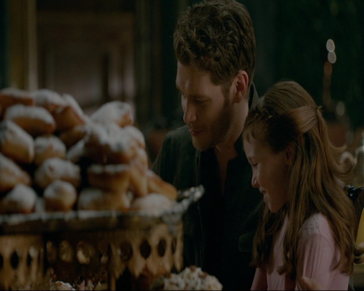 VampireDiaries-dot-nl_TheOriginals4x09QueenDeath0144.jpg