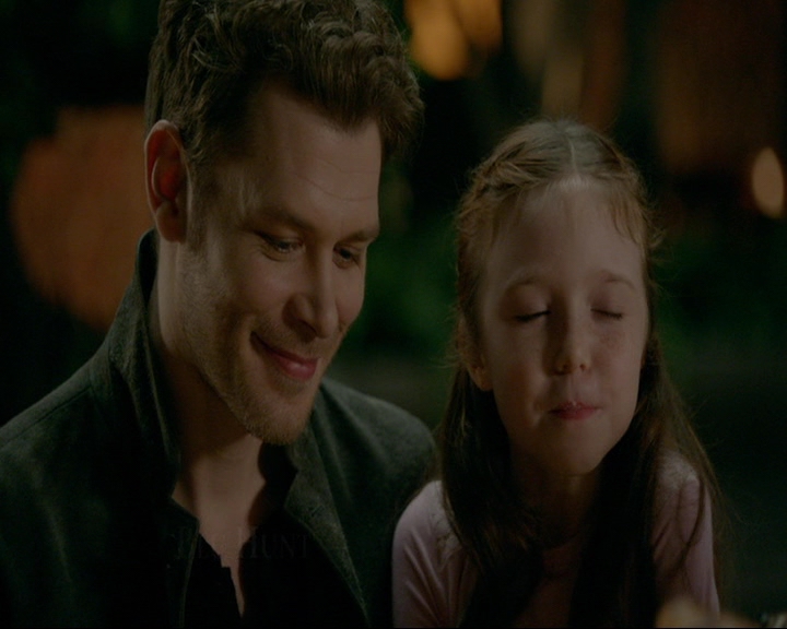 VampireDiaries-dot-nl_TheOriginals4x09QueenDeath0149.jpg