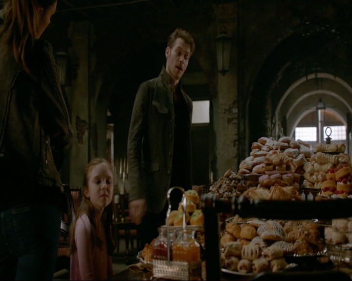 VampireDiaries-dot-nl_TheOriginals4x09QueenDeath0206.jpg