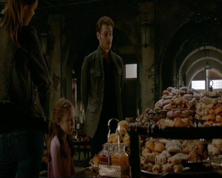 VampireDiaries-dot-nl_TheOriginals4x09QueenDeath0207.jpg