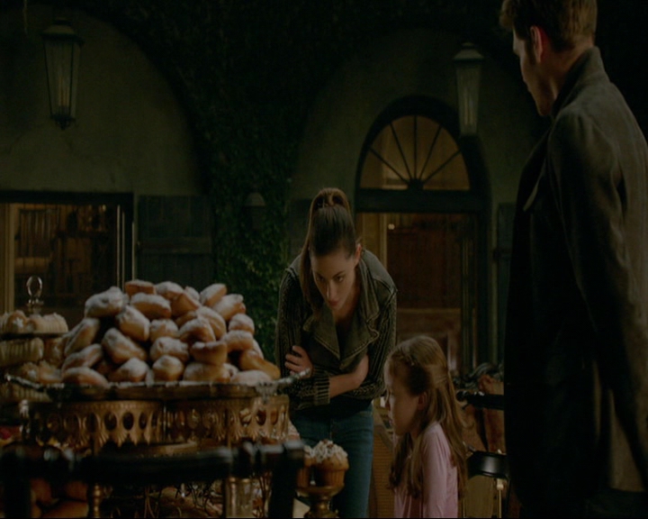 VampireDiaries-dot-nl_TheOriginals4x09QueenDeath0214.jpg