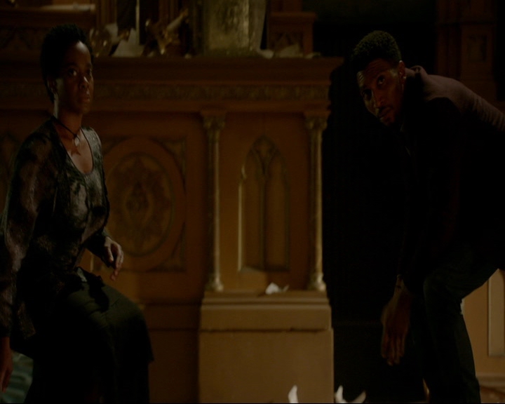 VampireDiaries-dot-nl_TheOriginals4x09QueenDeath0279.jpg