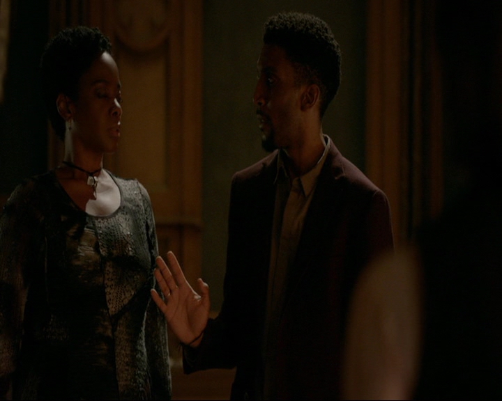 VampireDiaries-dot-nl_TheOriginals4x09QueenDeath0294.jpg