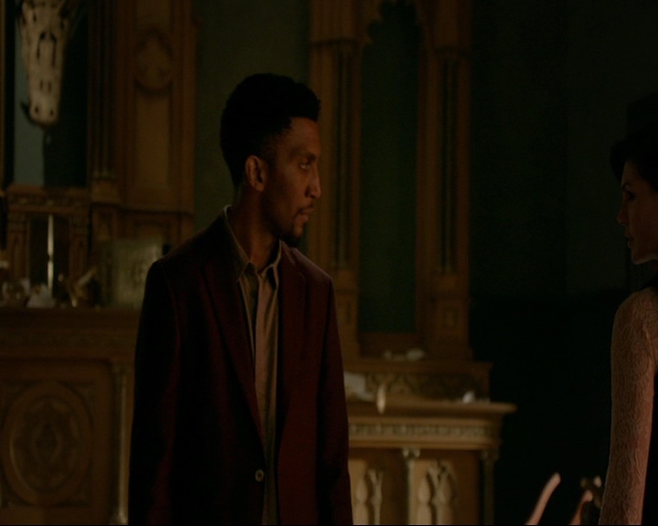 VampireDiaries-dot-nl_TheOriginals4x09QueenDeath0371.jpg