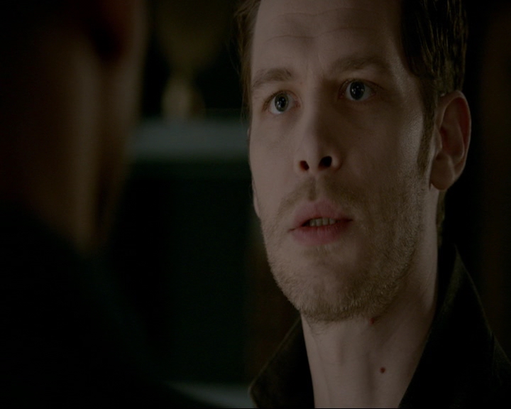 VampireDiaries-dot-nl_TheOriginals4x09QueenDeath0512.jpg