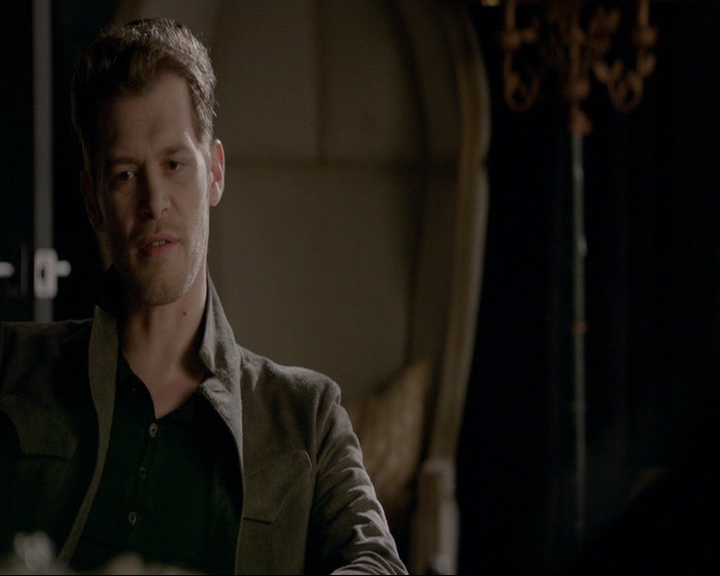 VampireDiaries-dot-nl_TheOriginals4x09QueenDeath0624.jpg