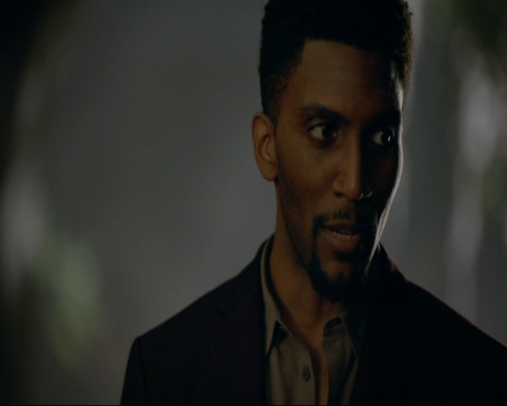 VampireDiaries-dot-nl_TheOriginals4x09QueenDeath0665.jpg