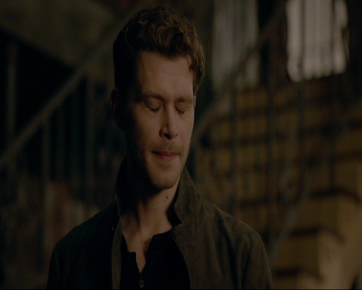 VampireDiaries-dot-nl_TheOriginals4x09QueenDeath0722.jpg