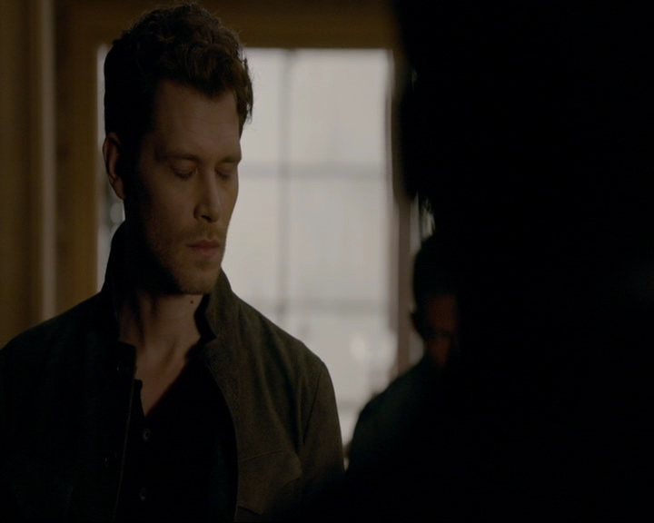 VampireDiaries-dot-nl_TheOriginals4x09QueenDeath0736.jpg