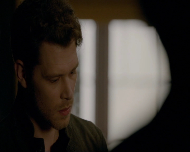 VampireDiaries-dot-nl_TheOriginals4x09QueenDeath0761.jpg