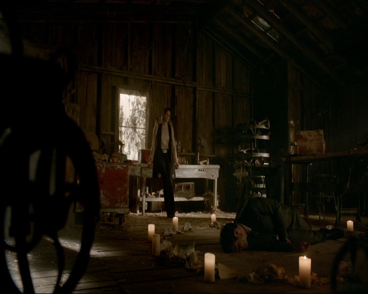 VampireDiaries-dot-nl_TheOriginals4x09QueenDeath0813.jpg