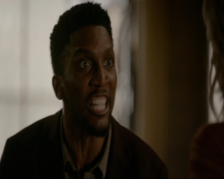 VampireDiaries-dot-nl_TheOriginals4x09QueenDeath1050.jpg