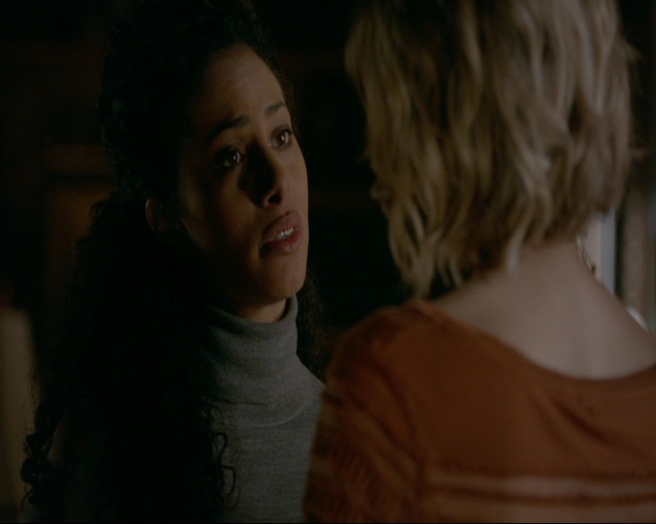 VampireDiaries-dot-nl_TheOriginals4x09QueenDeath1255.jpg