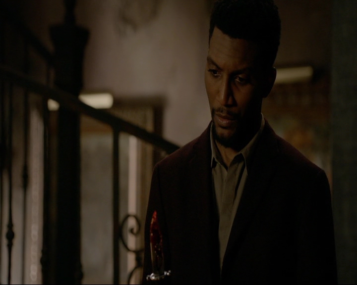 VampireDiaries-dot-nl_TheOriginals4x09QueenDeath1276.jpg