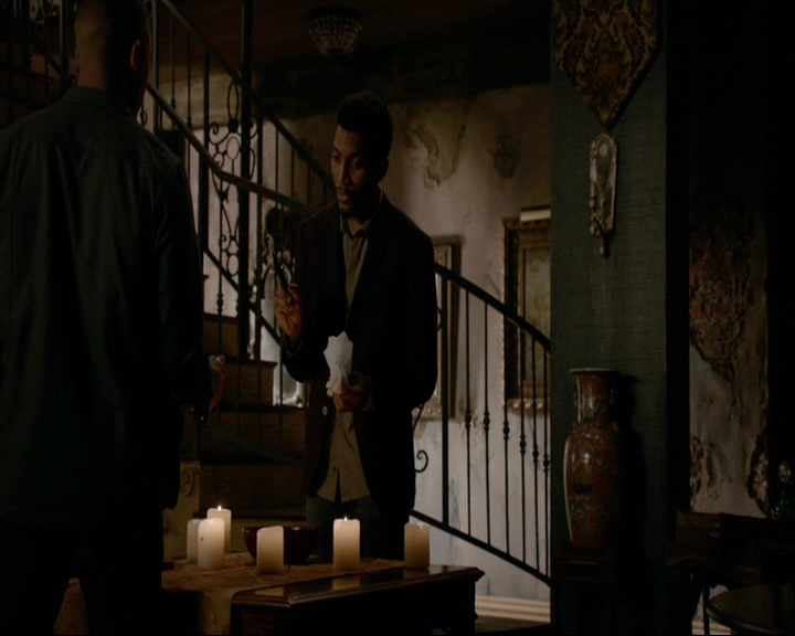 VampireDiaries-dot-nl_TheOriginals4x09QueenDeath1295.jpg