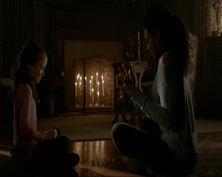 VampireDiaries-dot-nl_TheOriginals4x09QueenDeath1319.jpg