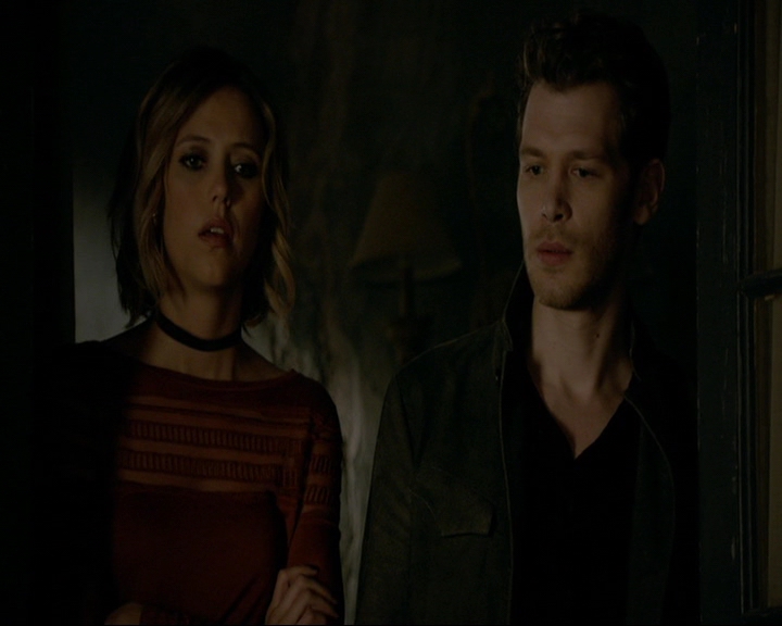 VampireDiaries-dot-nl_TheOriginals4x09QueenDeath1337.jpg